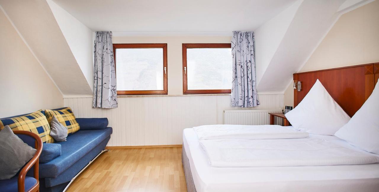 Weinhaus Lenz Hotel Briedern Kültér fotó